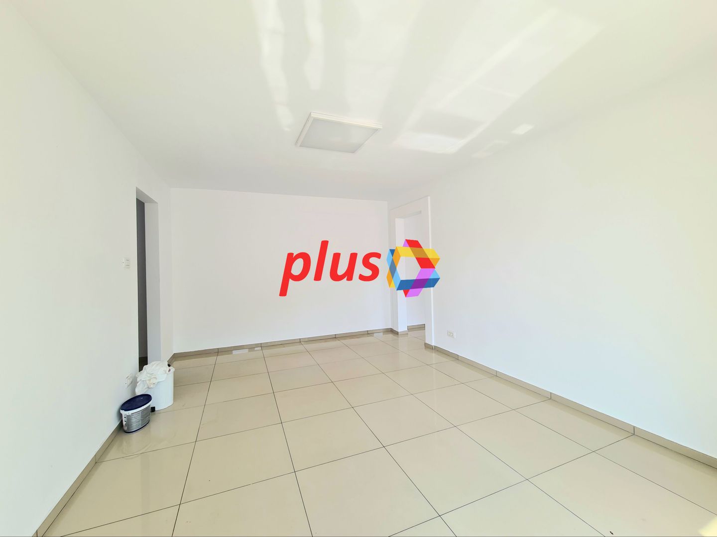 Spatiu comercial cu vad de închiriat Brasov - 106 mp  # plus-imo.ro - Poză 2