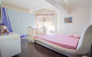 Casa De Vanzare in Palazu Mare - Teren de 455 mp cu Piscina si Garaj - Poză 35