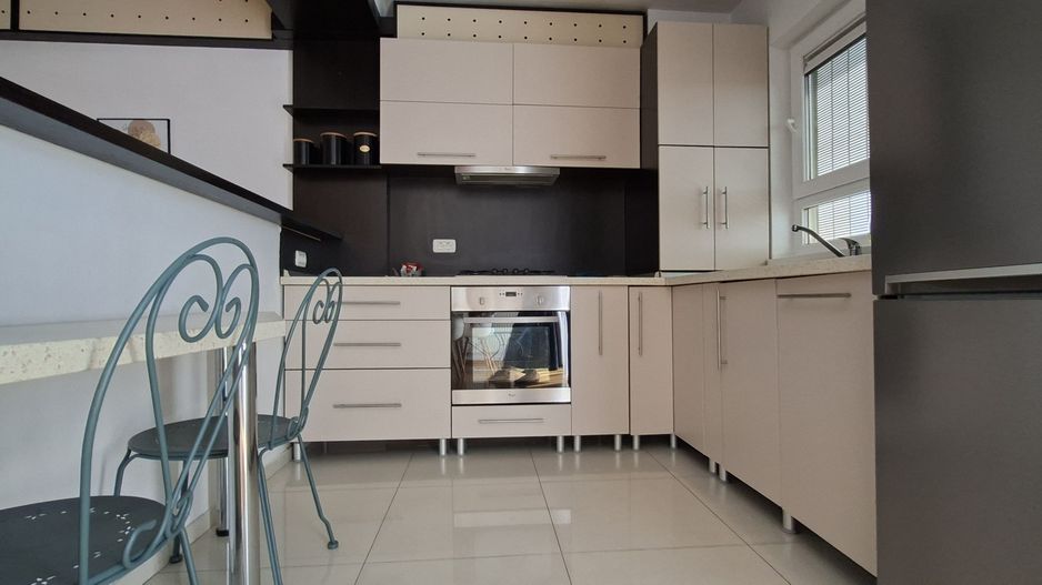 Apartament cu 2 camere si loc de parcare - Torontalului - Poză 10