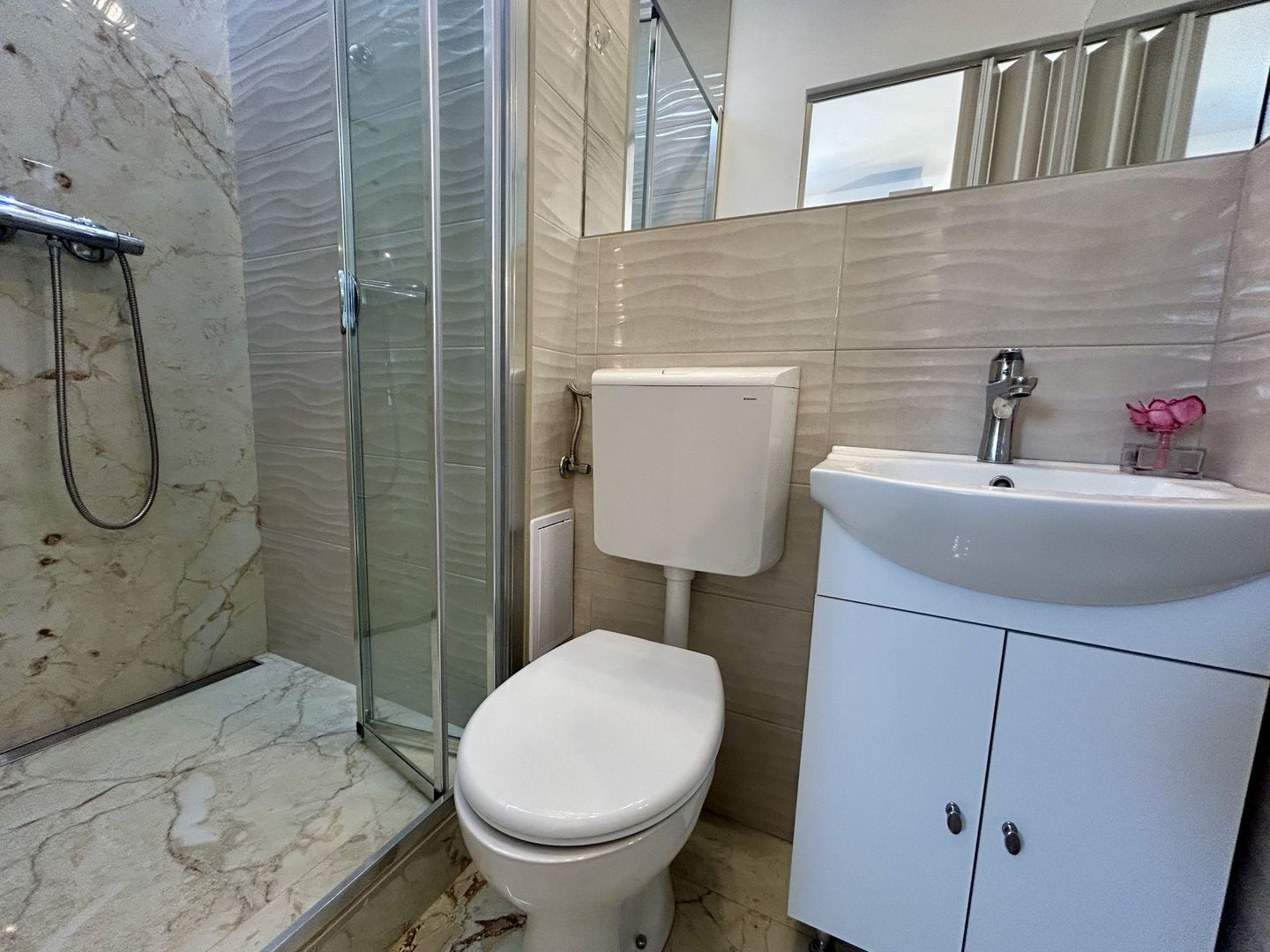 Gasoniera zona centrala Brasov | Facultatea Mate-Info - Poză 6