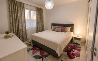 Apartament cu 2 camere si bucatarie inchisa, terasa de 17mp la etajul 2 in Giroc - Poză 1