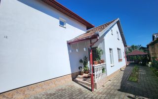 De vanzare casa 5 camere, 655mp teren, zona Cetate - Poză 2