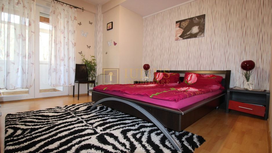 3 camere spatioase, 2 bai, balcon + loc de parcare cu acces controlat - Poză 5