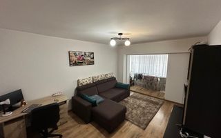 Apartament cu 2 camere, decomandat, 70 mp , etaj 1, zona Podu de Fier - Poză 2