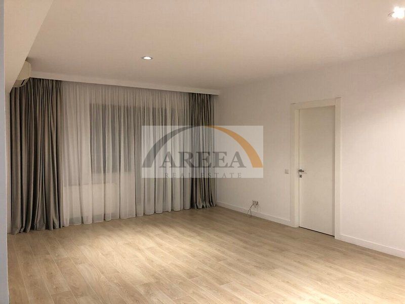 Apartament luxos,luminos,foarte spatios in Erou Iancu Nicolae-Oferta atractiva - Poză 44