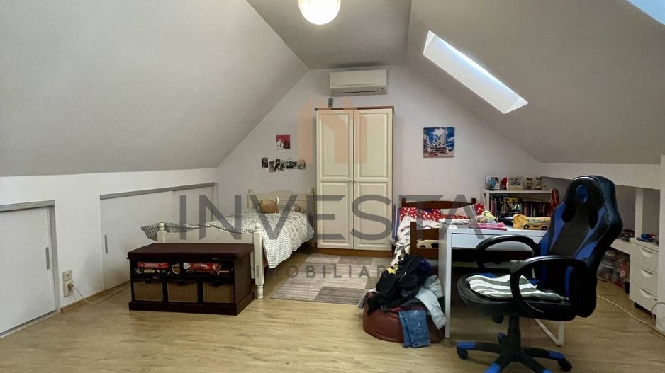 Apartament de 90 mp in Vila , la 5 minute de Kaufland Manastur. - Poză 4