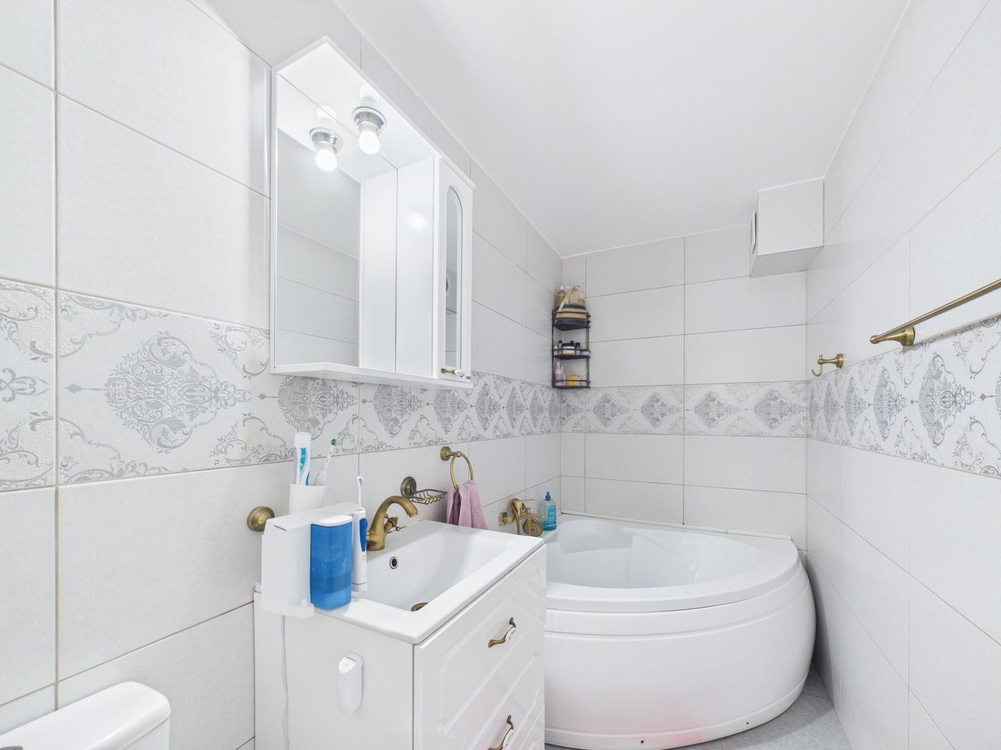 Apartament cu 4 camere de vanzare, Centrala proprie, 13 Septembrie - Poză 11