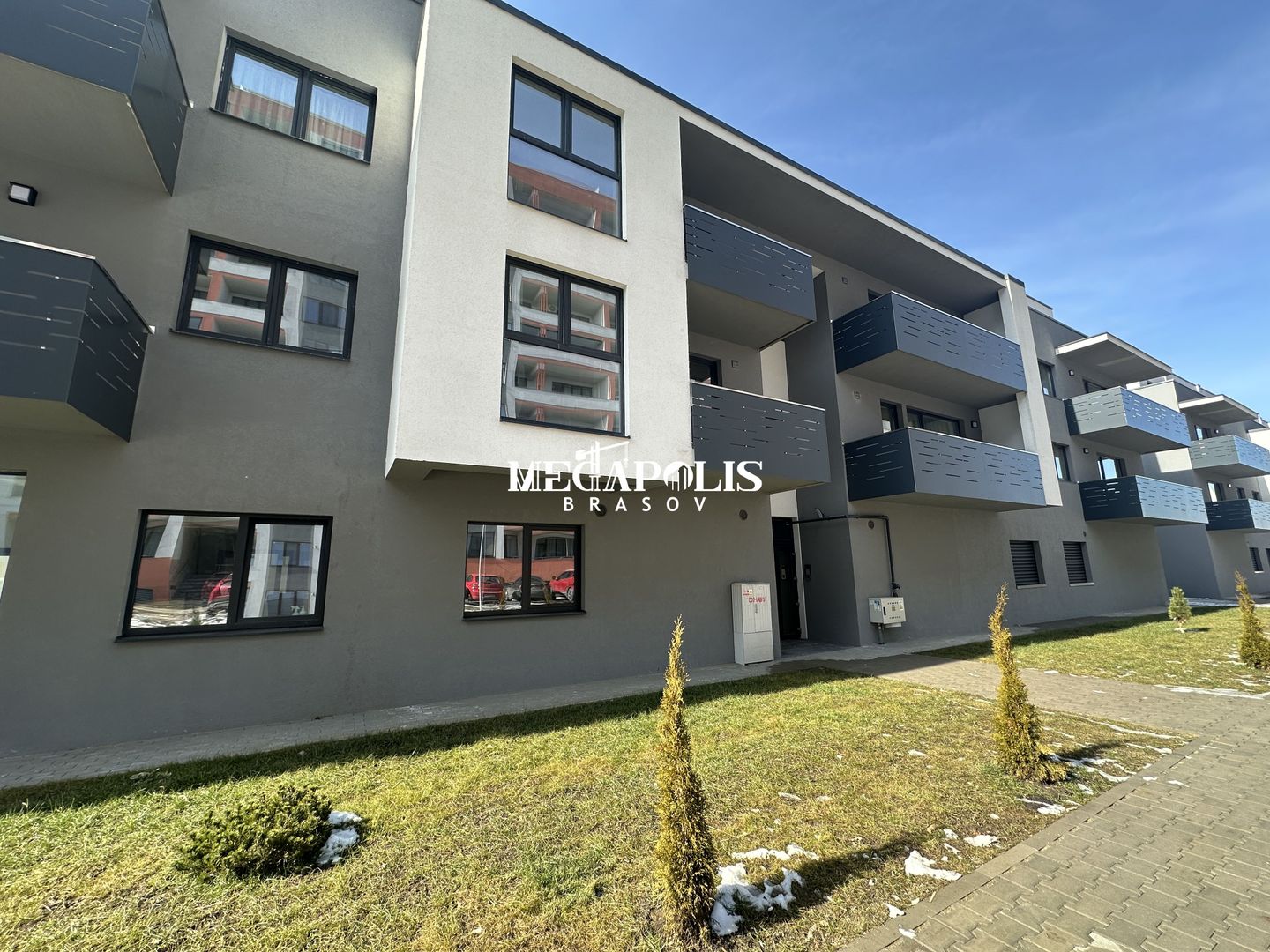 REZERVATĂ ! Bloc Intabulat/Se Accepta Credit/Incalzire in Pardoseala - Poză 2