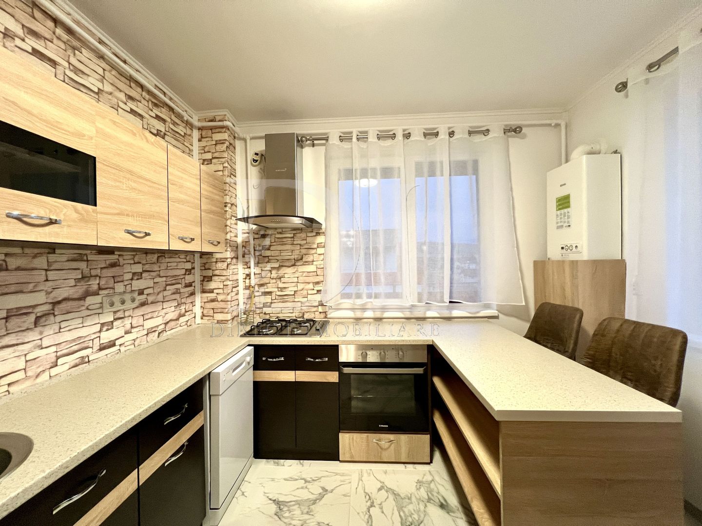 Apartament cu o camera / Parcare subterana / Zona Terra - Poză 1