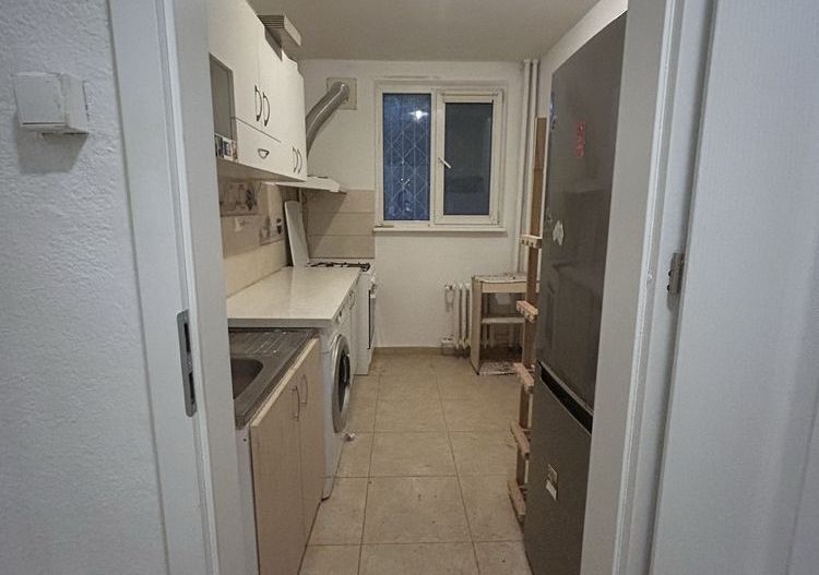DE VANZARE APARTAMENT 2 CAMERE | PARTER | ZONĂ SEMICENTRALĂ - Poză 1