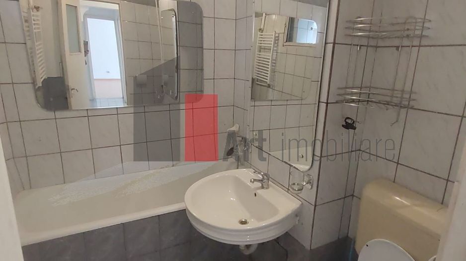Vânzare apartament decomandat 3 camere cu centrală - Str. Baciului - Poză 20