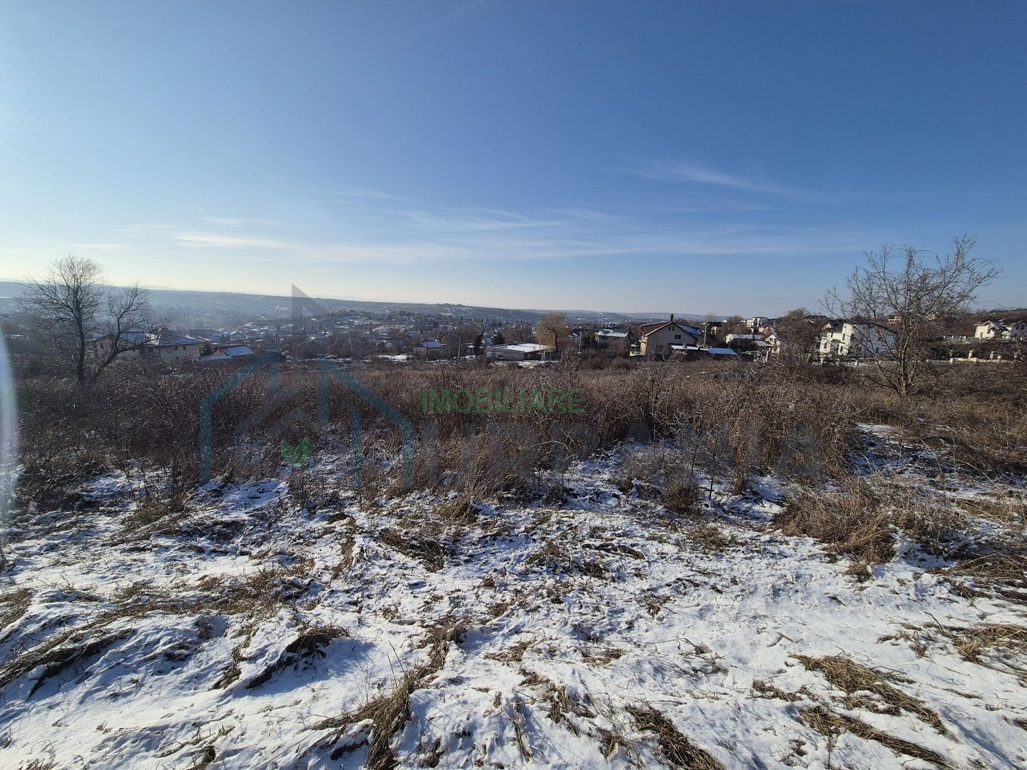 Terem Bucium cu Puz bloc si case. - Poză 4