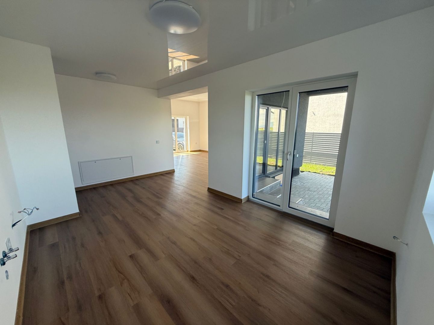 Casa/Vila cu 4 camere de vânzare - Izvor,Tărlungeni - Poză 12