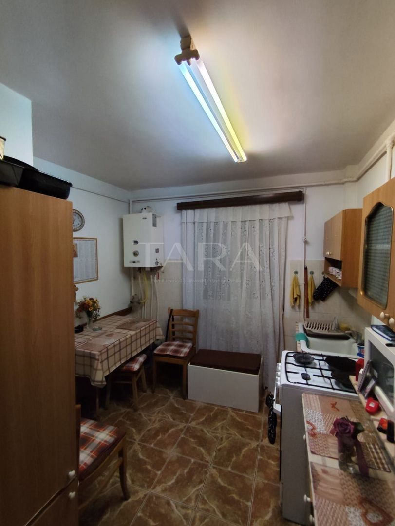 Ideal pentru familie – 4 camere decomandat, zona Minerva. - Poză 7