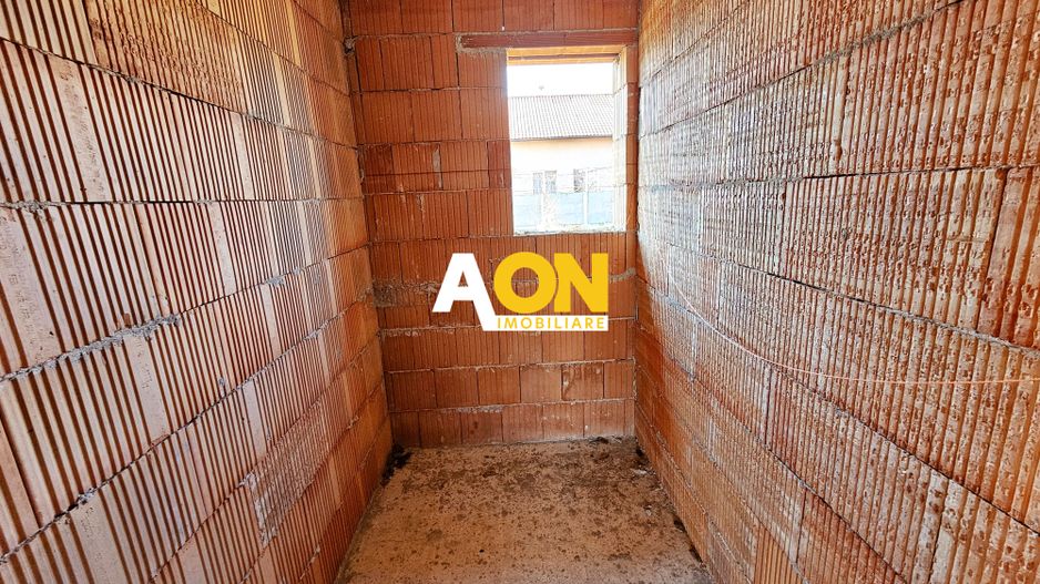 Casa semifinisata, 4 camere, 2 bai, 448 mp teren, zona Alba - Micesti - Poză 10