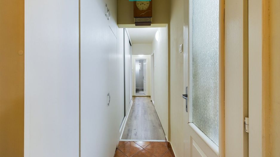 Apartament cu 3 camere în Alfa - Poză 9