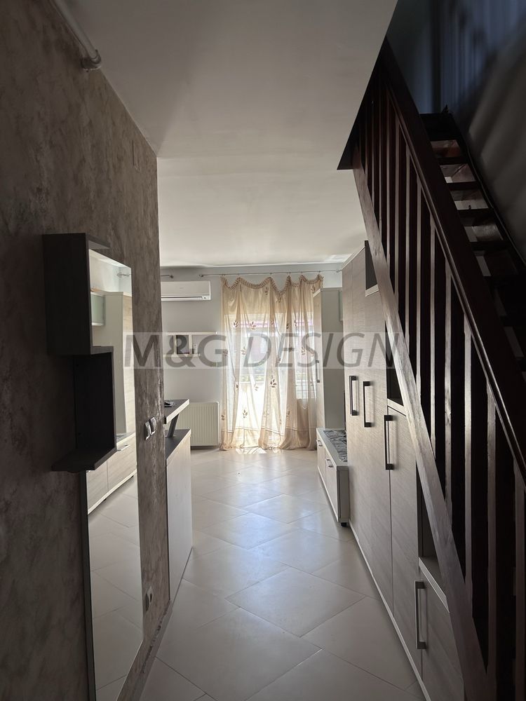 Apartament  2 camere Sagului cu scara interioara - Poză 3