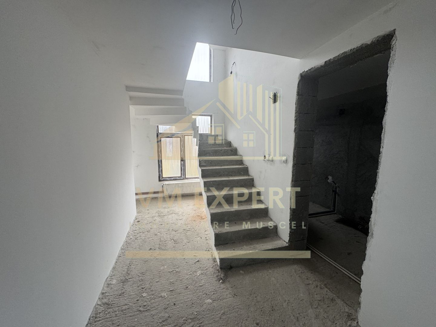 VILA 7 CAMERE TEREN 1654 MP BUGHEA DE JOS ARGES - Poză 8