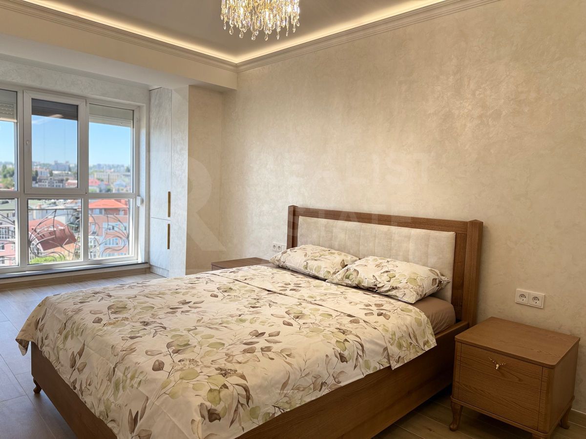 Chirie, apartament, 3 camere, strada Grigore Ureche, Centru - Poză 1
