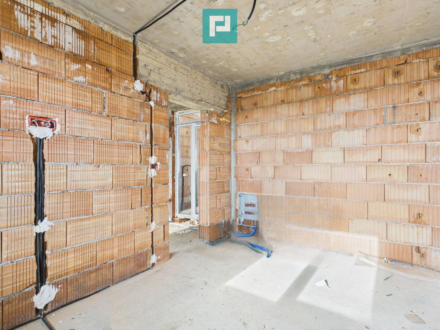 Penthouse cu terasă generoasă, în centrul Chișodei - Poză 14