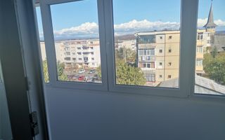 Vanzare apartament decomandat, renovat total, liber, Mioveni - Poză 6