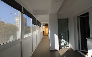 3 camere decomandate, balcon generos de 17 mp, bloc modernizat-Gh Lazăr - Poză 27