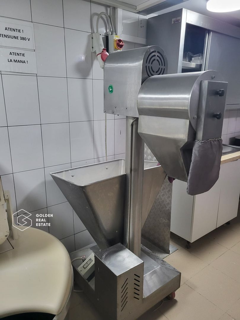 Spațiu comercial central, 117 mp + birou 16 mp, Timișoara - Poză 2