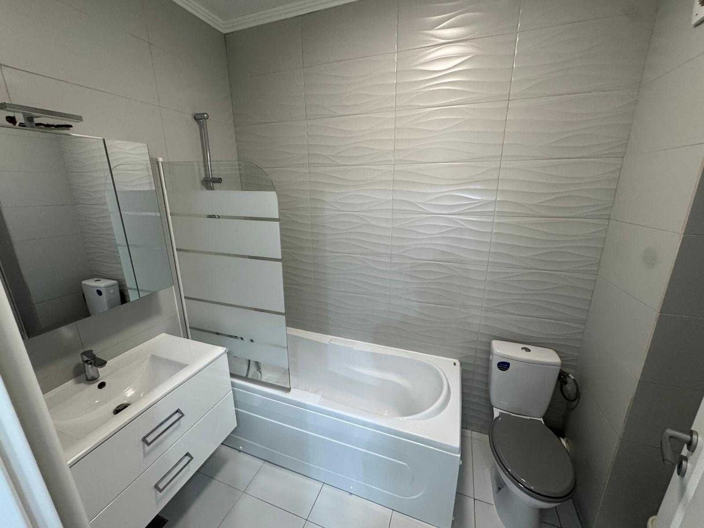 Apartament 2 camere, complet mobilat si utilat, Lujerului metrou - Poză 6