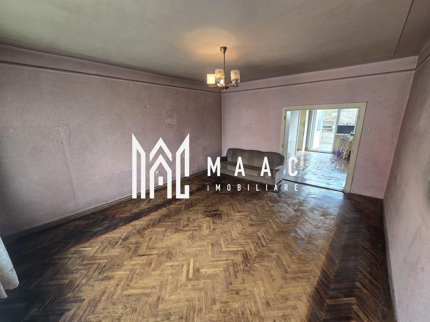 Apartament la casa 4 camere 300 teren zona Centrala - Poză 19