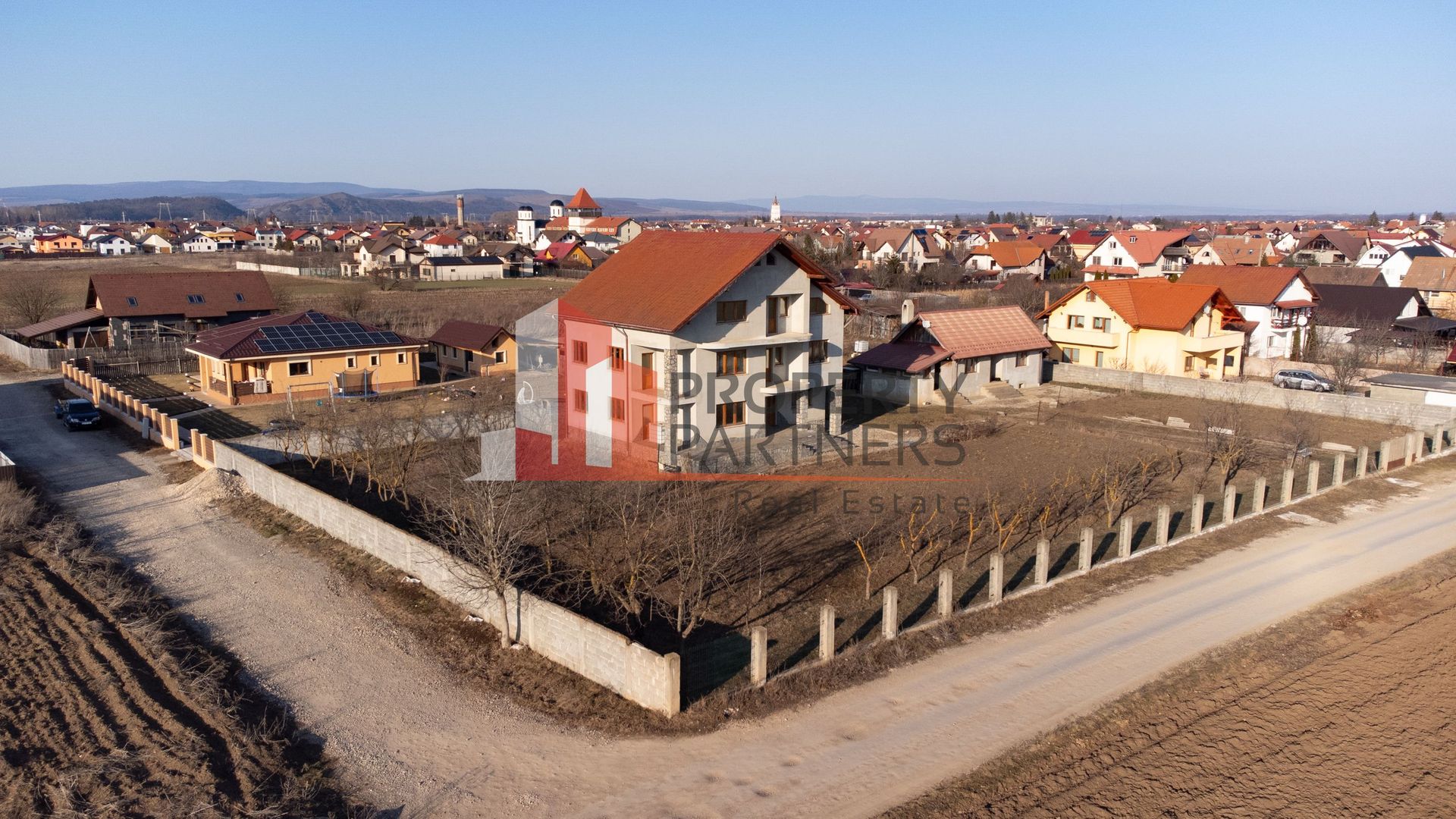 Casa cu teren 1500 mp in Harman - Poză 4