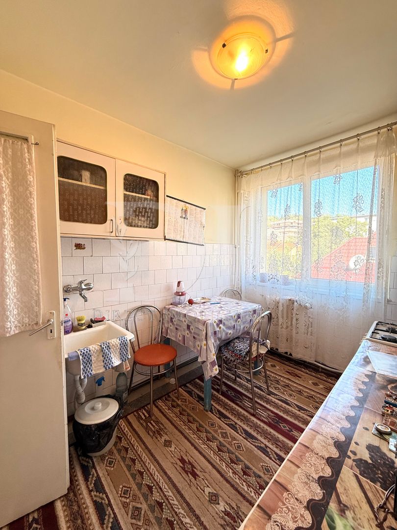 Apartament decomandat / etaj intermediar / Zona Grigorescu - Poză 10