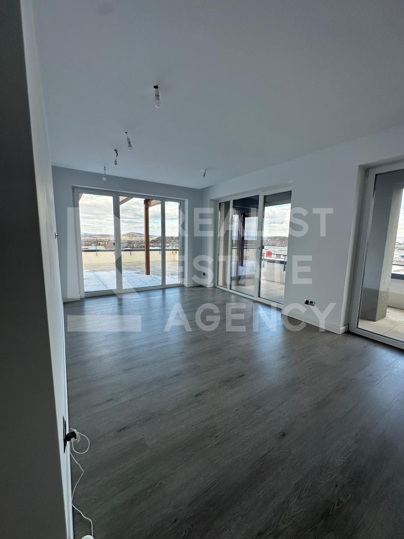 Vânzare, penthouse, 4 camere, Brașov - Poză 12
