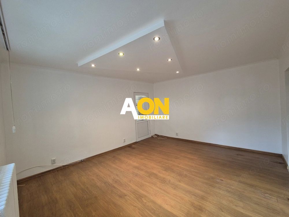 Apartament 2 camere parter inalt, Cetate - Poză 1