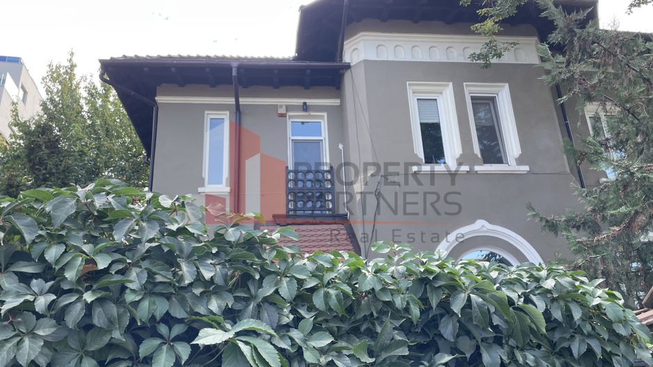 Apartament in vila Str. Toamnei - Poză 2