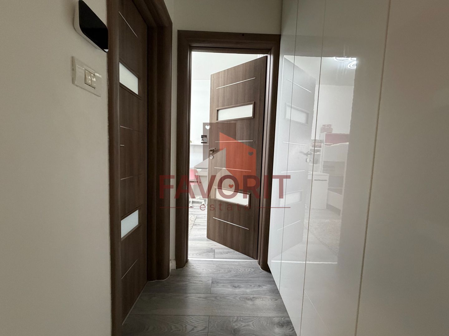3 camere | Iulius Town | renovat | centrala proprie | mobilat | - Poză 10