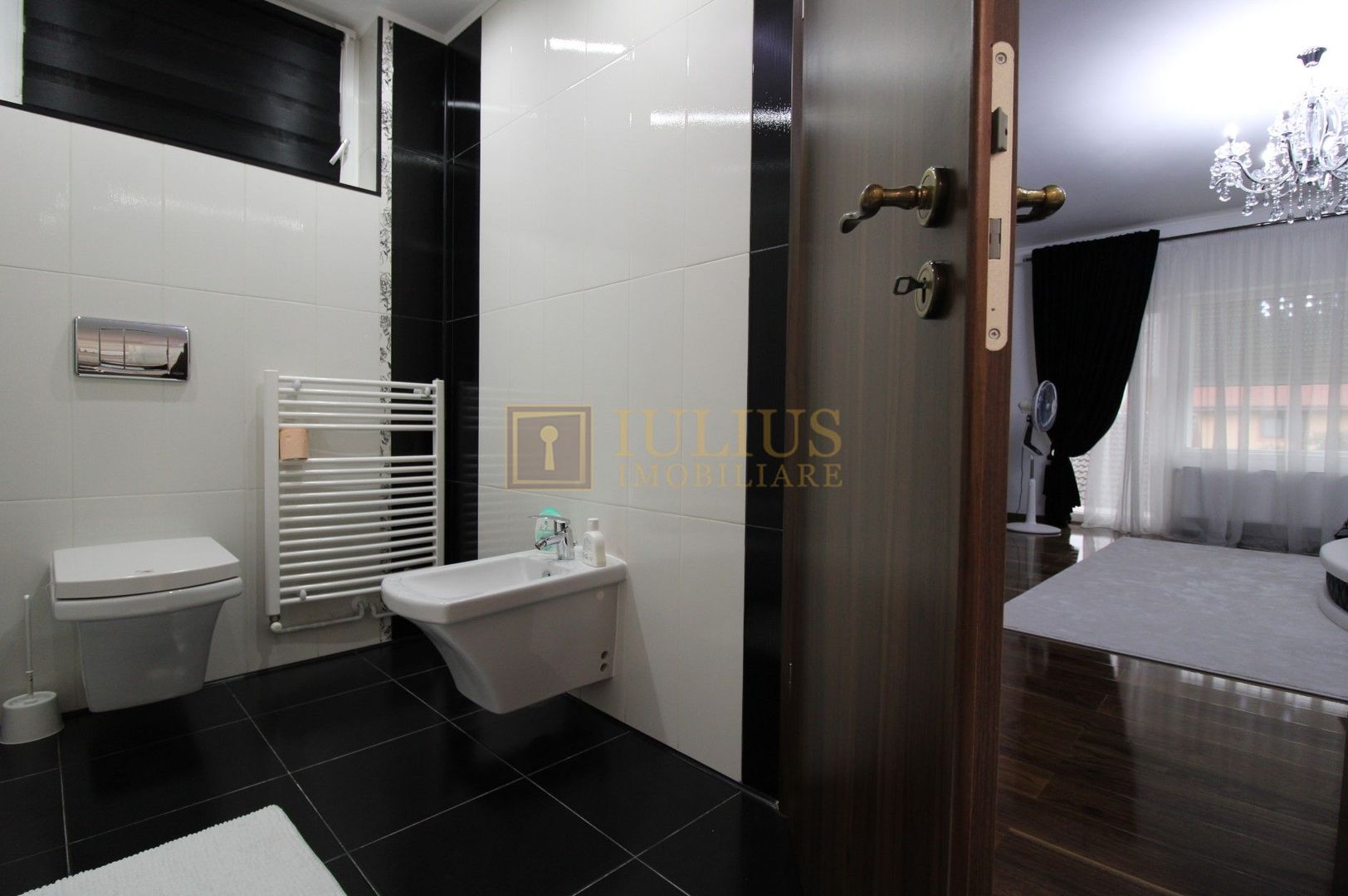 Sat Giroc, ideal pentru diverse afaceri sau pentru locuit. - Poză 14