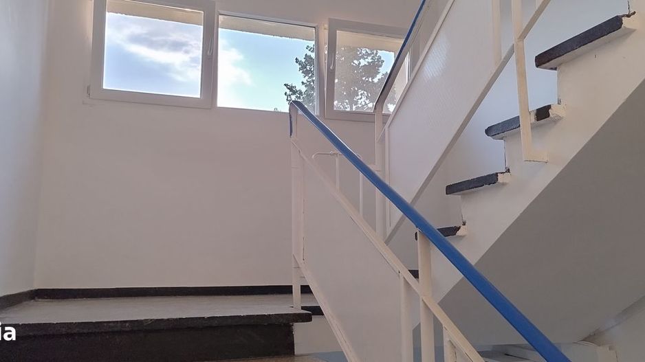 Ap. 3 camere modern Dr. Taberei bloc reabilitat, boxa, mobilat - Poză 9