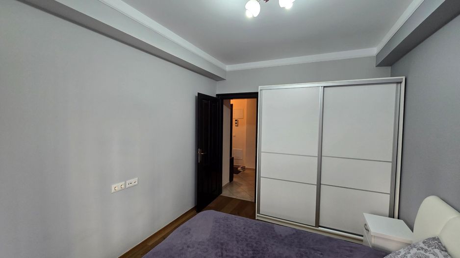 Apartament 2 camere, Zona Ronat, Mobilat si Utilat complet, Loc de parcare - Poză 4