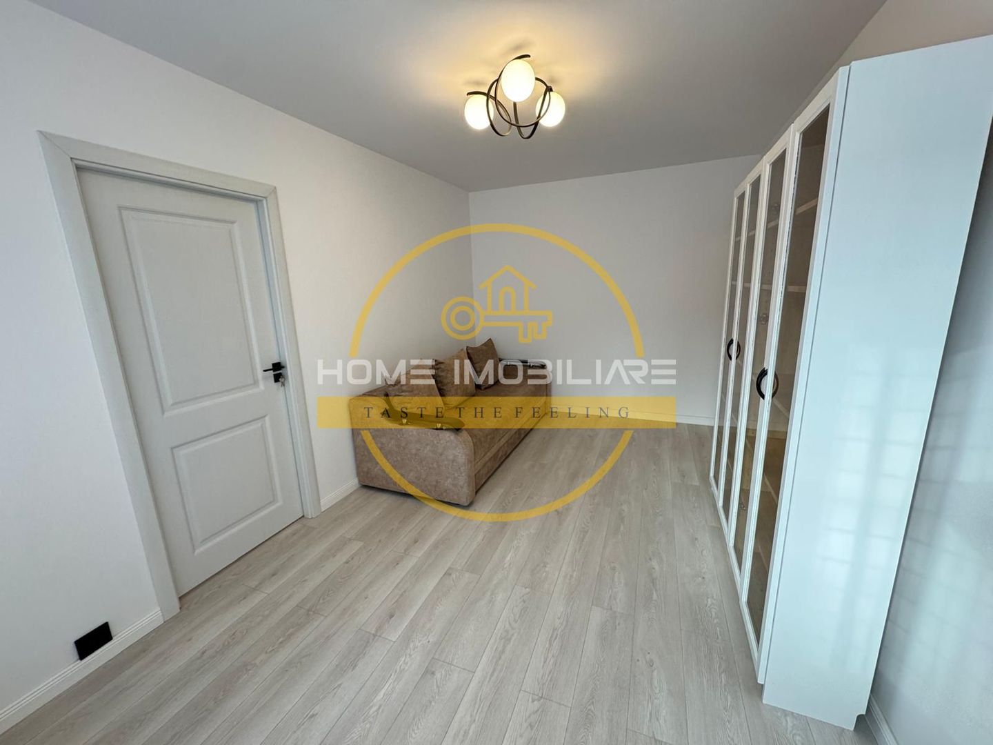 Apartament 2 Camere Podu Ros Renovat Liber Fara Risc - Poză 4