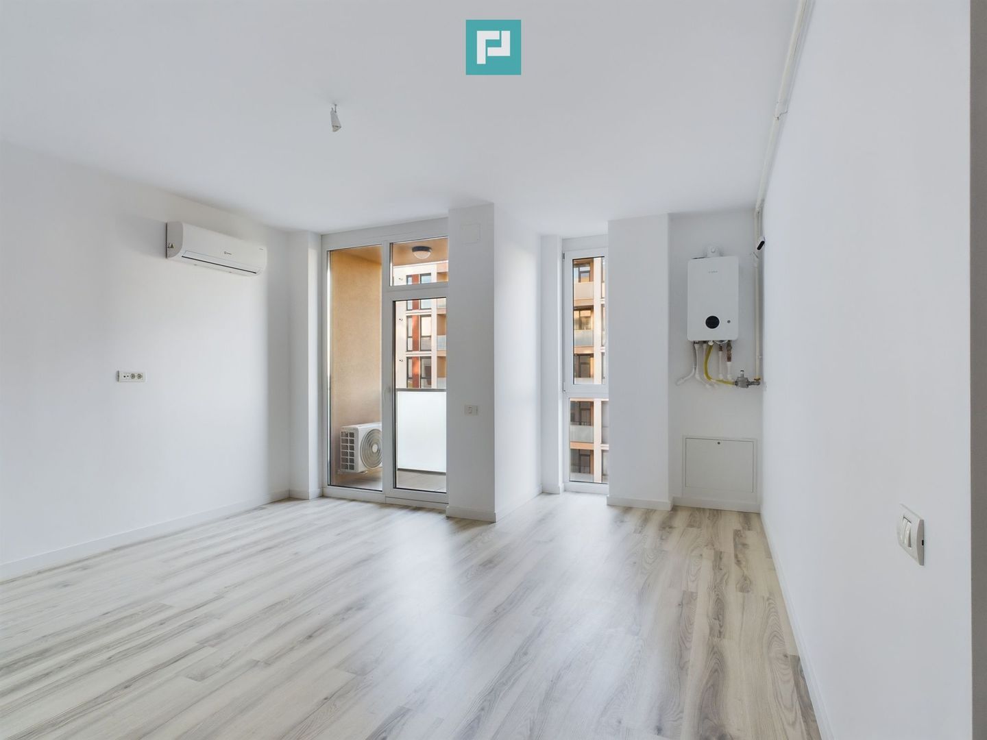 Apartament cu 2 camere, parter zona Torontalului - Poză 1