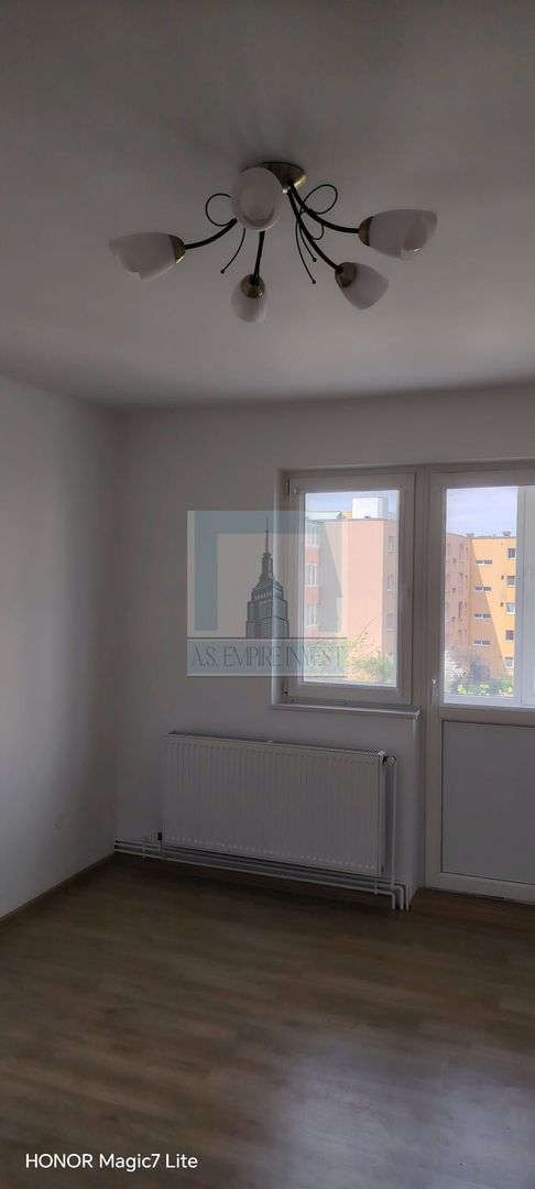 Apartament 2 camere, semidecomandat, zona Grivitei - Poză 4