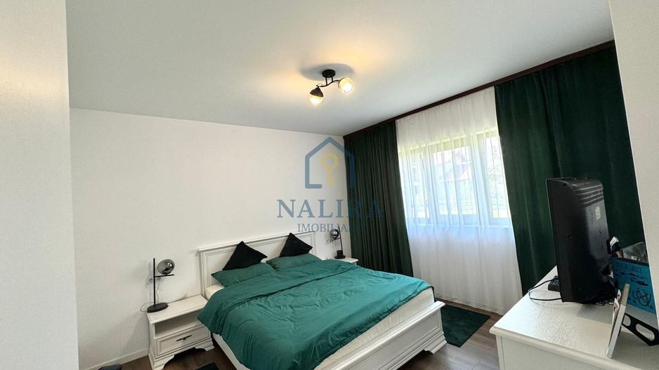 Casa de vanzare cu 14 Ari teren - Lapusel - Poză 10