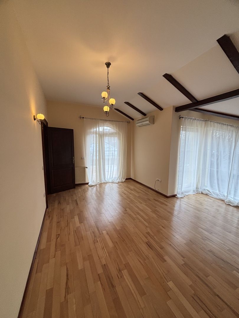 Vilă primitoare zona Modern - Poză 22