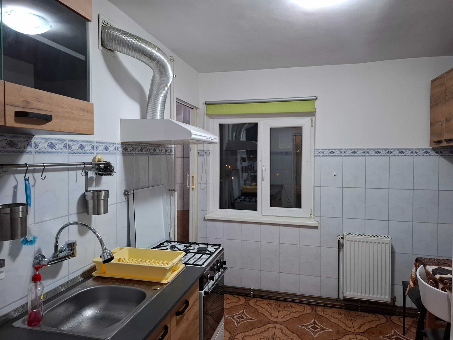 Bucovina | 2 Camere | Centrala Proprie | Mobilat si Utilat - Poză 2
