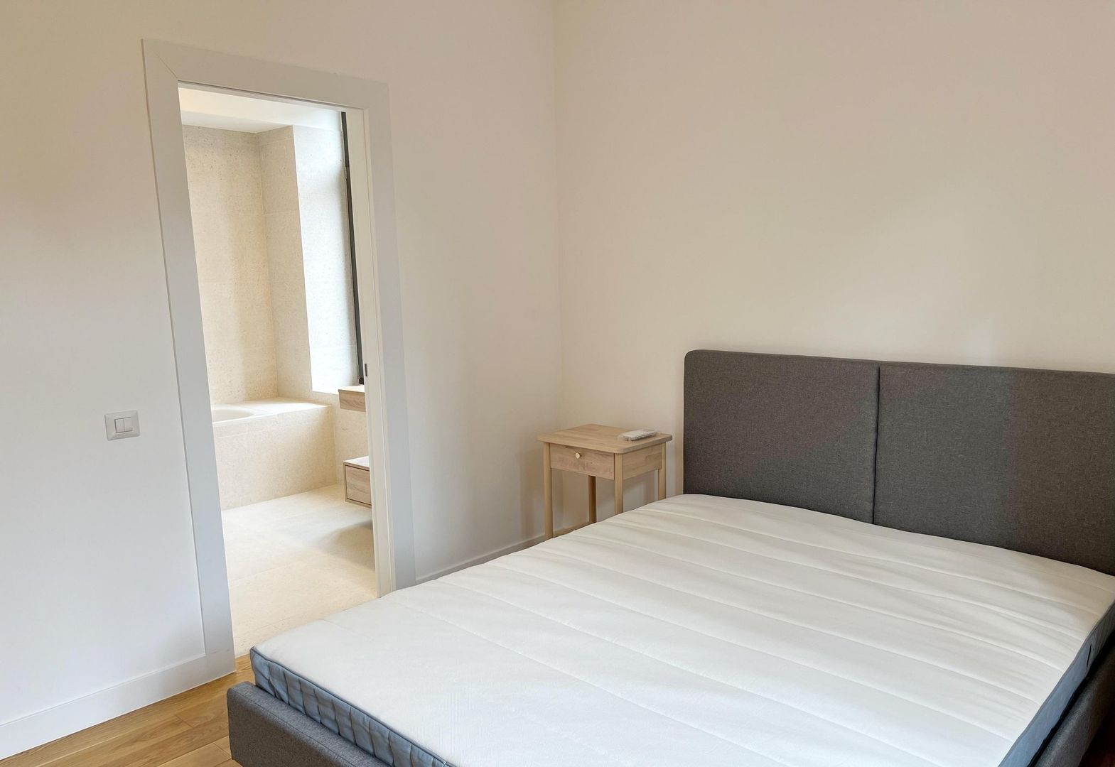 Închiriere 2 Camere Complex Carmen Sylva, Parcare Subterană, Piscină Rooftop - Poză 11