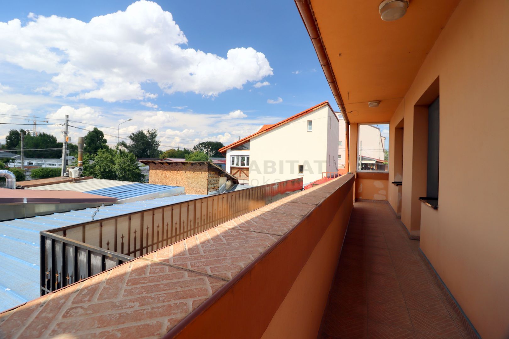 Vilă Individuală cu o curte generoasa zona Aparatorii Patriei - Poză 15