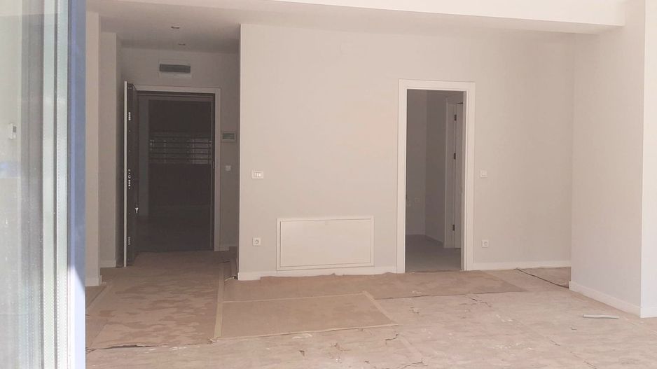 APARTAMENT PREMIUM CU 5 CAMERE ȘI GRĂDINĂ PRIVATĂ DE 160 MP - Poză 4