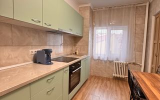 Apartament 3 camere, zonă centrală Oradea - Poză 10