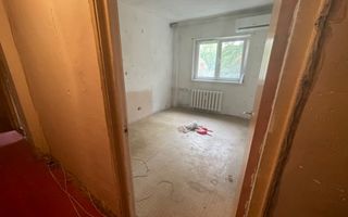 Ștefan cel Mare- Viitorului | Apartament 4 camere | Bloc 1980 | Etaj 2 - Poză 1