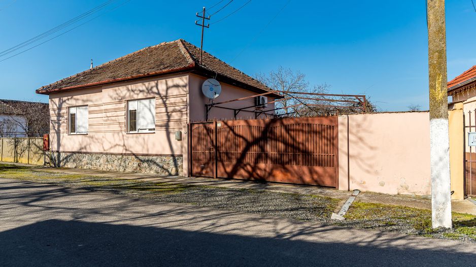 Casa ideală pentru familie: școală la 3 min. Zonă foarte liniștită. - Poză 2